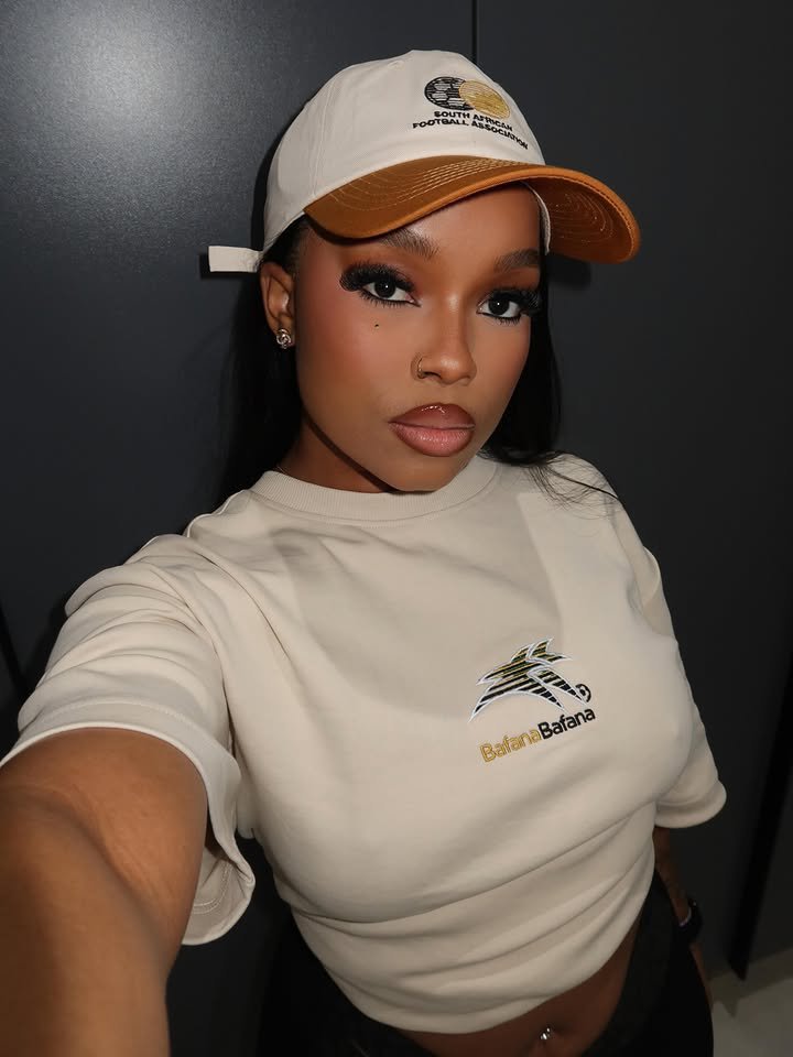 the_boy's tweet photo. Lerato is gorgeous π
#sagoat https://t.co/6zzR9kzMX0