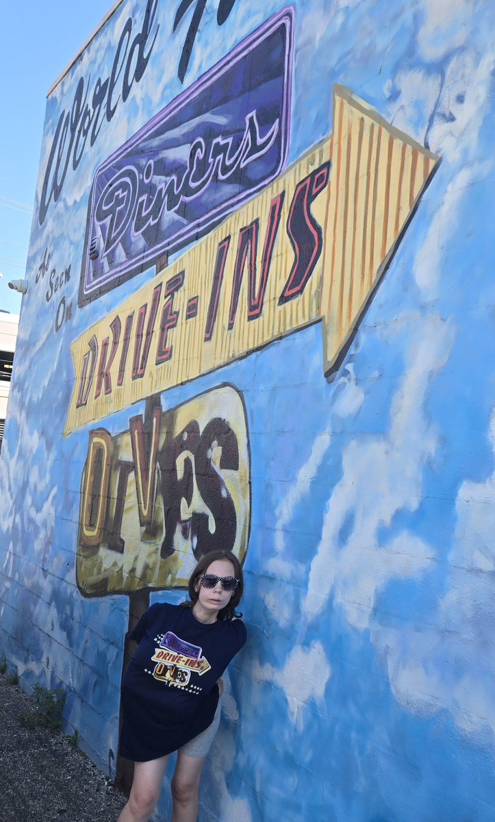 coraleecupcakes's tweet photo. @GuyFieri Next stop for our Triple D tour. Kelly O’s. Cora is your biggest fan! Could you just reply or share her. She will love it. Best birthday ever. #autism #specialeducation #tripled #muscledystrophy https://t.co/edMHVQBqsF