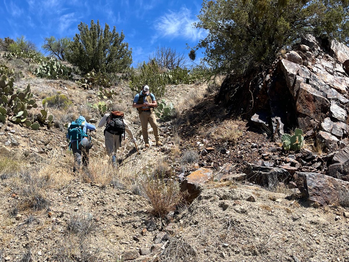 KilroyMetal's tweet photo. No better way to spend the 4th than out mapping the mountains of Arizona. Boots on the ground at Crown King Road Project this weekend. 🇺🇸⛏️
#Copper #Arizona #Exploration https://t.co/kU6juvRSx1