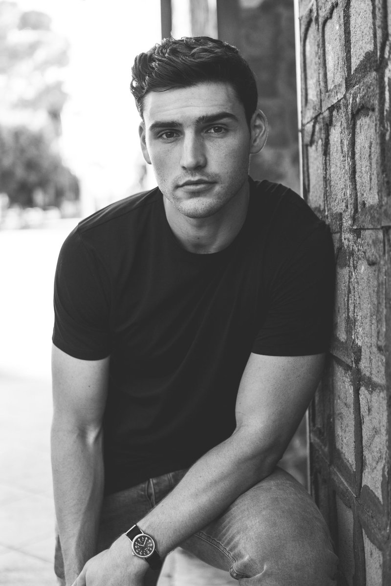 sissy_gia's tweet photo. Been watching this show and I low key wanna suck this guys asshole https://t.co/vI5wKf2Z8U