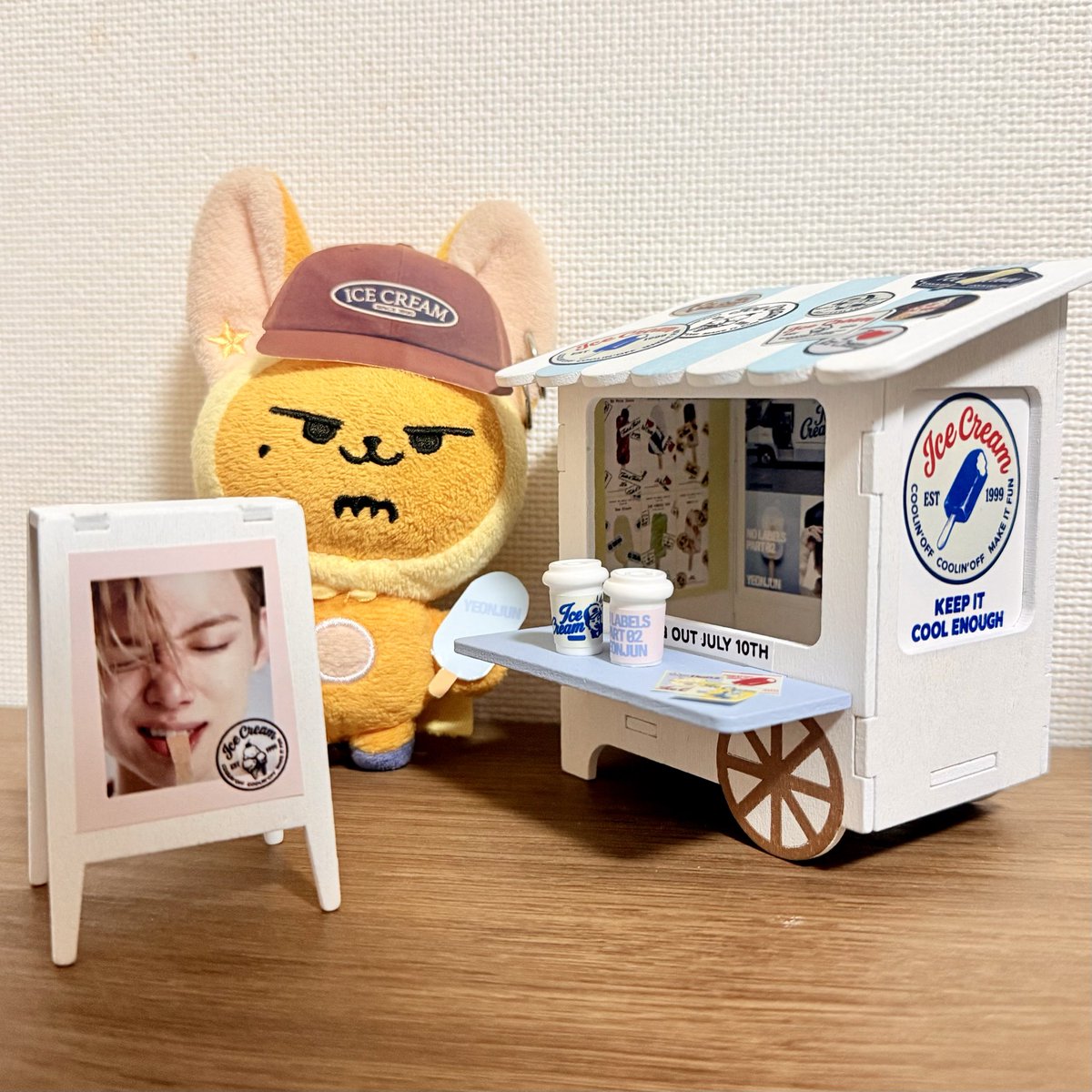 chimuchimu_3's tweet photo. お友達に教えてもらった
キャンドゥのミニチュアを
ポプアに行けないから…
それっぽく作ってみた♡

ファンチュンにかぶせるキャップ、
販売して欲しいなぁ…

ポプアのトレカ欲しいなぁ…

#YEONJUN  #연준  #NOLABELS_PART02 
#TOMORROW_X_TOGETHER #투모로우바이투게더 #TXT https://t.co/3lnSm1OxXN