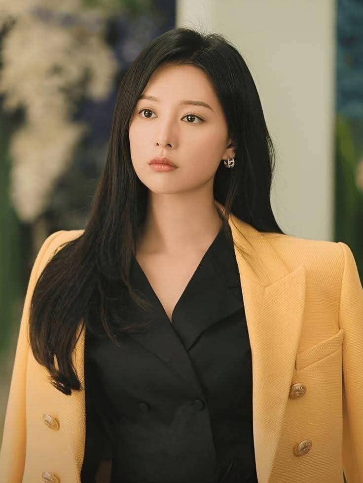 pisky87863's tweet photo. 💼 CEOs in K-Dramas 👇 https://t.co/hYrwQJ7GFi