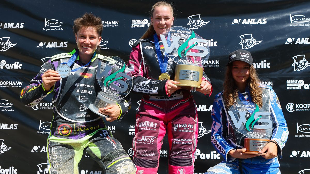 FIM_live's tweet photo. 🏆 Grunwald and Harris secure silverware in Croatia after sharpening skills at FIM Women’s Speedway Academy!
Read more ➡️ https://t.co/SY33pFO7sT
#FIM @SpeedwayGP #WSA #WSGT #WSWC #FIMacademy https://t.co/TozmtZcX69
