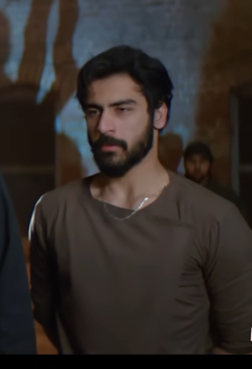 madnanmalik's tweet photo. Love is an understatement. Once u encounter this man, there's no going back.U fall deeper and deeper in love w/him. @Khushhalistaken THIS was the character that made me your lifelong fan. 
Kudos to Radain Shah for gifting us a character like Shahmir Adam
#Duniyapur #KhushhalKhan https://t.co/srkYOaCJMF