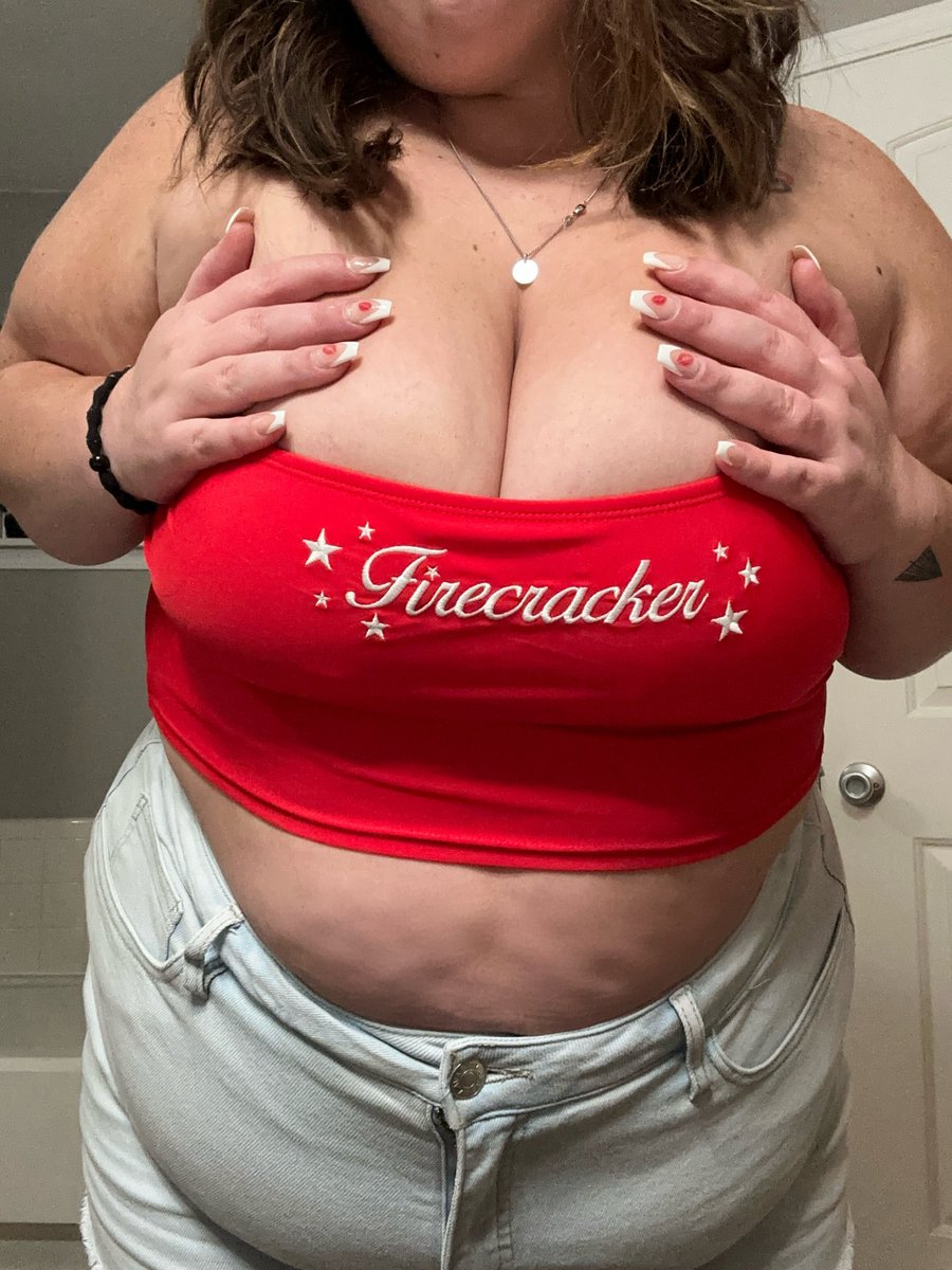ThatBlueEyedBBW's tweet photo. Happy Fourth 🇺🇸 #bbw #nsfwㅤ https://t.co/3R4tTUFBTr