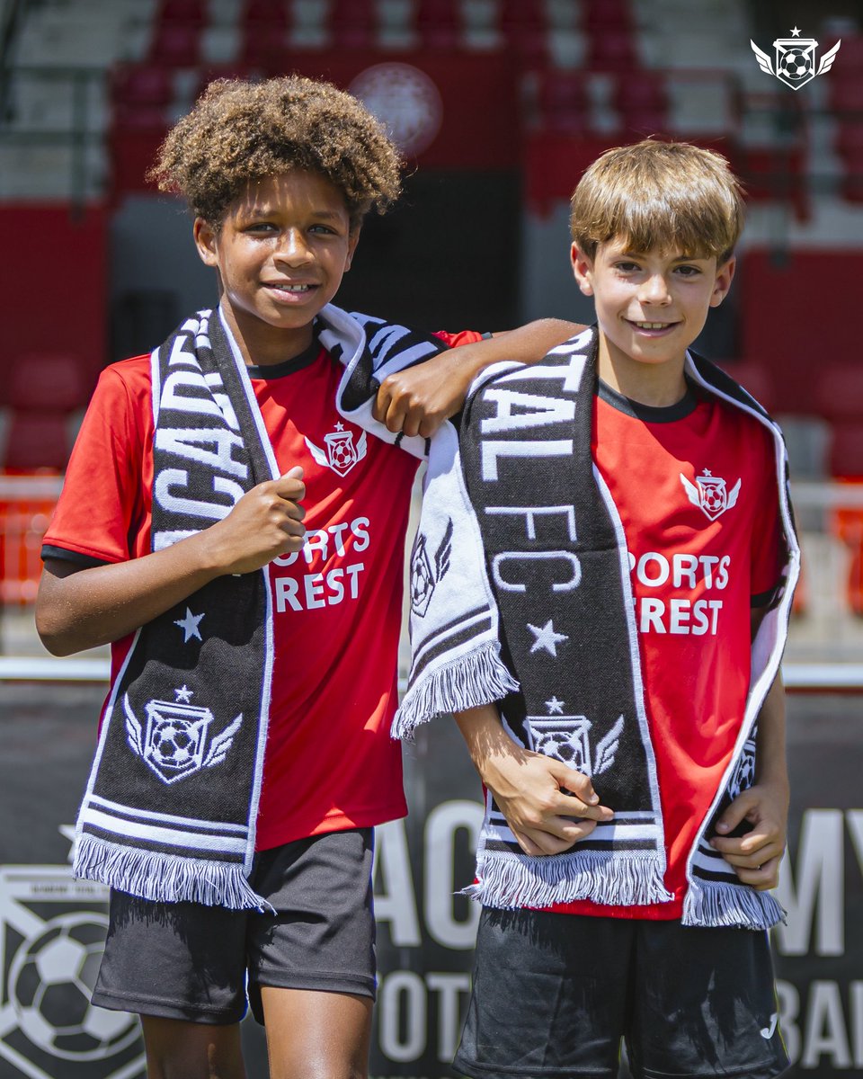 AcademyTF_'s tweet photo. 𝗔𝗖𝗔𝗗𝗘𝗠𝗬 𝗧𝗢𝗧𝗔𝗟 𝗙𝗖 🔴⚫️

Ja tenim aquí les noves bufandes d’Academy Total FC! 🤩

🔥 Ja disponibles a la web. No et quedis sense la teva!

📲 https://t.co/T7u6JQFz0Y

#AcademyTotalFC #NewDrop #HaveFunDreamBig https://t.co/sqw7yUxKWF