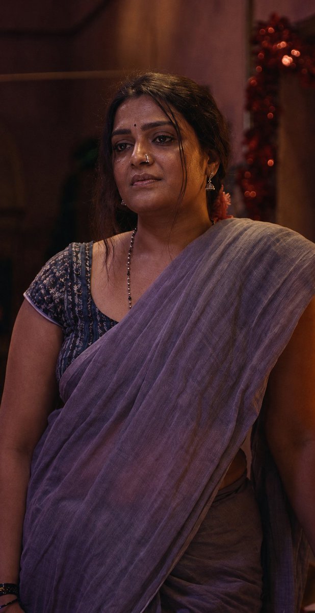 _Im__Jennie's tweet photo. #Divyapillai thread 🧵 
Hotness overloaded ✨🔥 https://t.co/bW1iDzgOWs