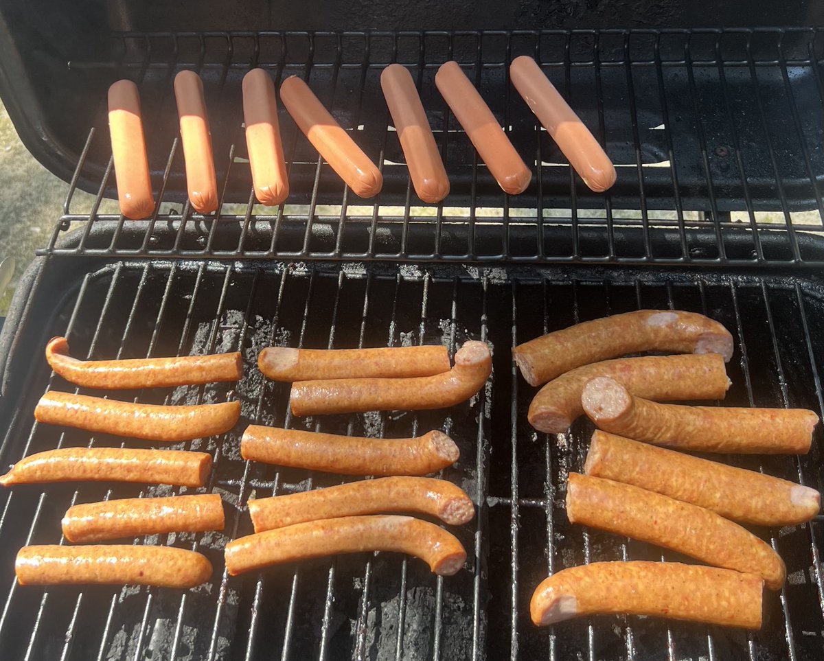 WaylonParker5's tweet photo. Cooking it up with venison, Conecuh sausage and hot dogs. God Bless America https://t.co/X0pENJV4Uj