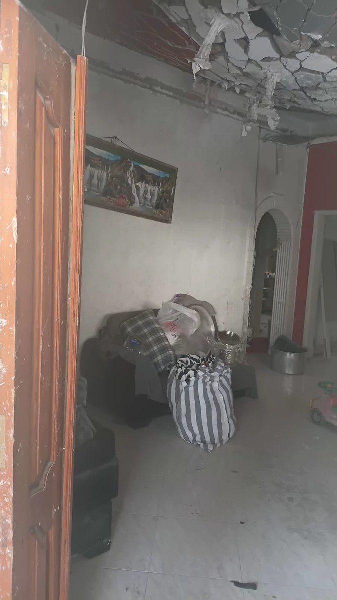 EmanFamilyf4's tweet photo. The occupation recently forced me and my children to flee our home because the yellow evacuation zone came close to our area.

I am now desperately trying to raise enough money to pay the rent so that my landlord does not evict me and my children.

https://t.co/CNJDDiVJCS https://t.co/JfH1LgwMpi