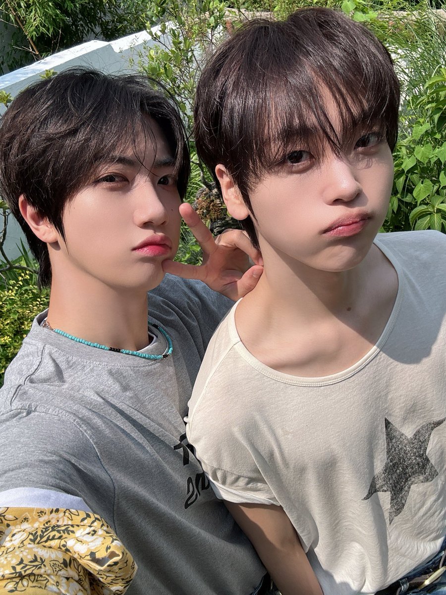 PortalCravity's tweet photo. [TWT] 260704 @CRAVITYstarship
Wonjin &amp; Hyeongjun cover de Neko do Deshi
 
#CRAVITY #크래비티 #WONJIN #HYEONGJUN #C_Plus #ReDeFINE #AWAKE @CRAVITY_twt https://t.co/YcTzWcCYiA