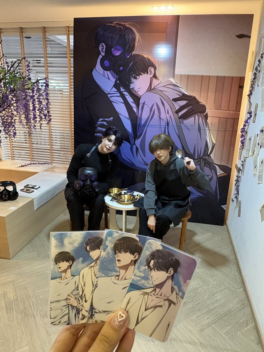 umaru__x's tweet photo. ขอพูดถึงคาเฟ่อีกรอบก่อนนอน สนุกมากกแบบมาก ชอบบรรยากาศ ชอบการแต่งร้าน น่ารักทุกมุม อาหารอร่อย ชีสเค้กดีย์ นี่กินแบบจริงจังหมดจาน เป็นการไปคาเฟ่ที่หมดเวลาไวเพราะสนุกก (จริงๆ 1.20ชม.คือนานนะ แต่เพราะสนุก+เพลิน แปปๆต้องกลับแล้วว😭) ได้คุยเล่นกับโต๊ะนั้นโต๊ะนี้ มันแบบฟินอะ บรรยากาศที่คาเฟ่เกาหลีให้ไม่ได้(เพราะฟังไม่ออก) คาเฟ่ไทยทำถึงมากก🫶🏻

ผู้จัดฟังฟีดแบคเรื่อยๆบางทีมีติดขัดตรงไหน ก็พยายามแก้ไขตลอด (อยากให้ทุกคนใจดีกับผู้จัดเยอะๆ เพราะชอบการจัดงานของเจ้านี้มาก อยากให้ดีลเรื่องอื่นๆมาอีก นี่ชอบทั้งการจัดงานทั้งราคากู้ด แล้วก็การรับฟังฟีดแบคลูกค้า  ถือว่าทำเต็มที่มาก >< ) รอคาเฟ่ถัดไปค่ะ 😘♥️
#THGLLxTOASTO
#พี่กระบวยเที่ยวไทย
#ฮันเตอร์อยากใช้ชีวิตอย่างสงบ
#헌터는조용히살고싶다