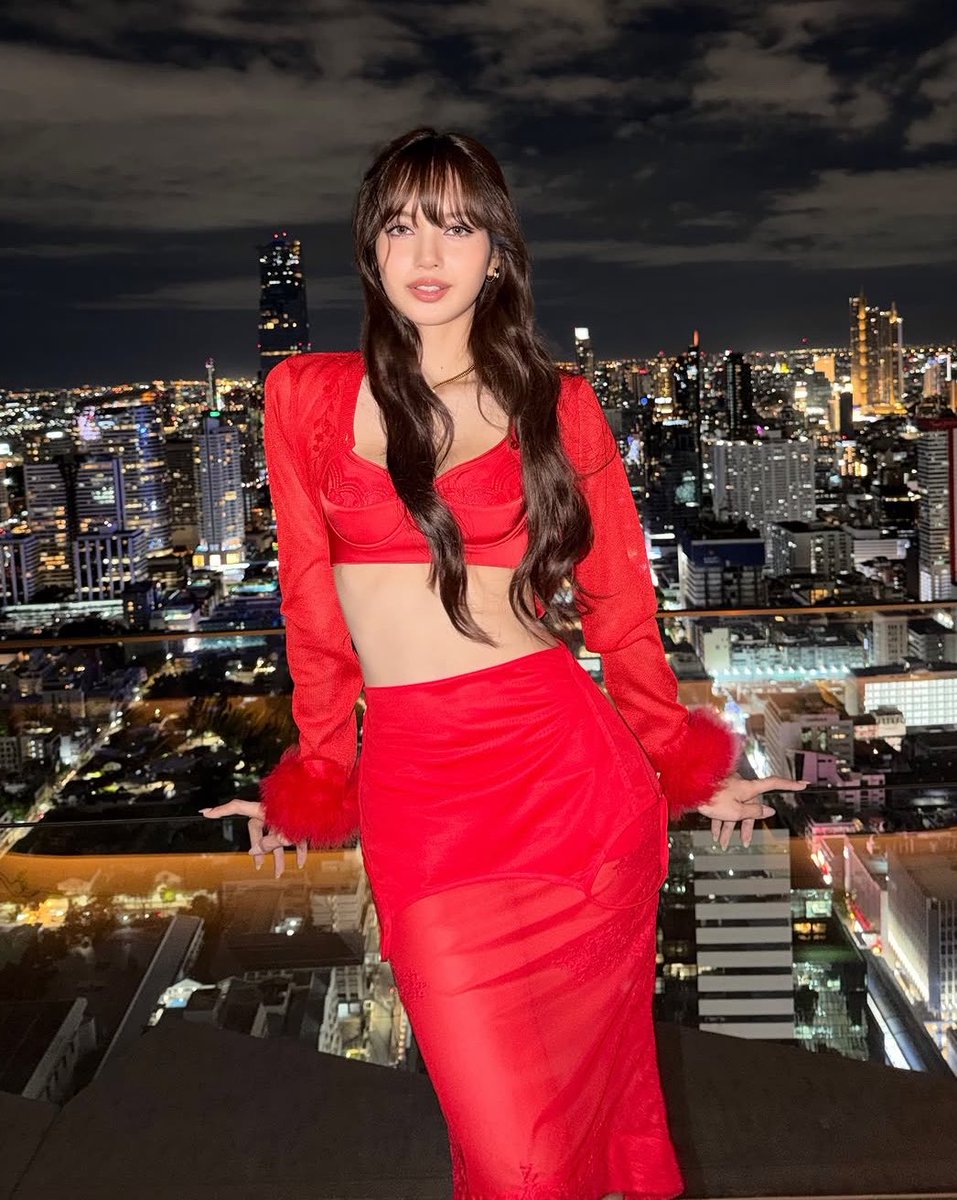 mary_herra28017's tweet photo. RUBY                                     ALTER EGO https://t.co/zKby6SMXqz
