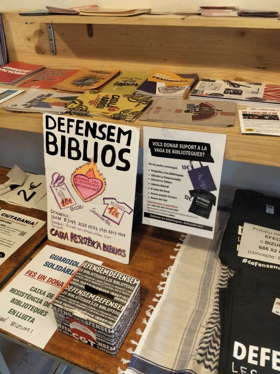 defensembiblios's tweet photo. Imatges de la Kafeta Antirepre d'ara mateix a l'@Octubre_P9.

🫱🏼‍🫲🏽Gràcies, companyes, per donar-nos aquest espai de fraternitat i de lluita.

✊🏼Seguim en peu de guerra! https://t.co/DB9hkRdupD