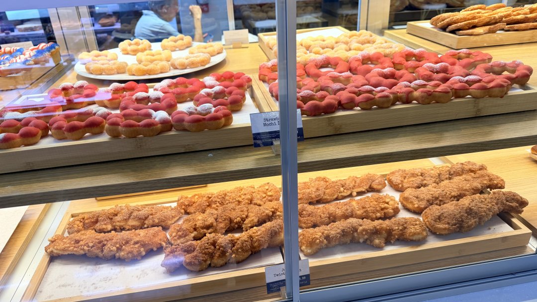 lyejlkele's tweet photo. Paris Baguette Miami
Finally opened!
#MiamiFood https://t.co/RG0VHzOQJF