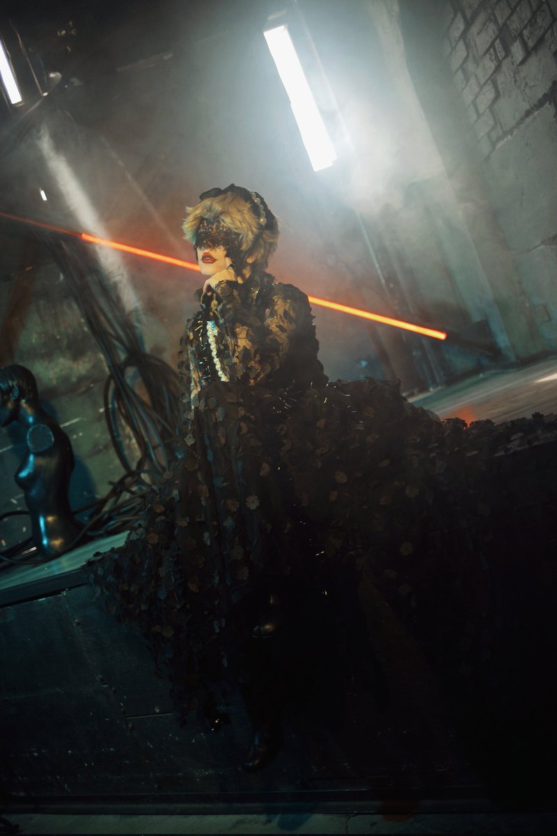 kyo_prophet's tweet photo. Атмосферно вышло, как и задумывалось 😶
#Kyo #sukekiyo #direngrey #cosplay #moan https://t.co/aiIj6We7TT