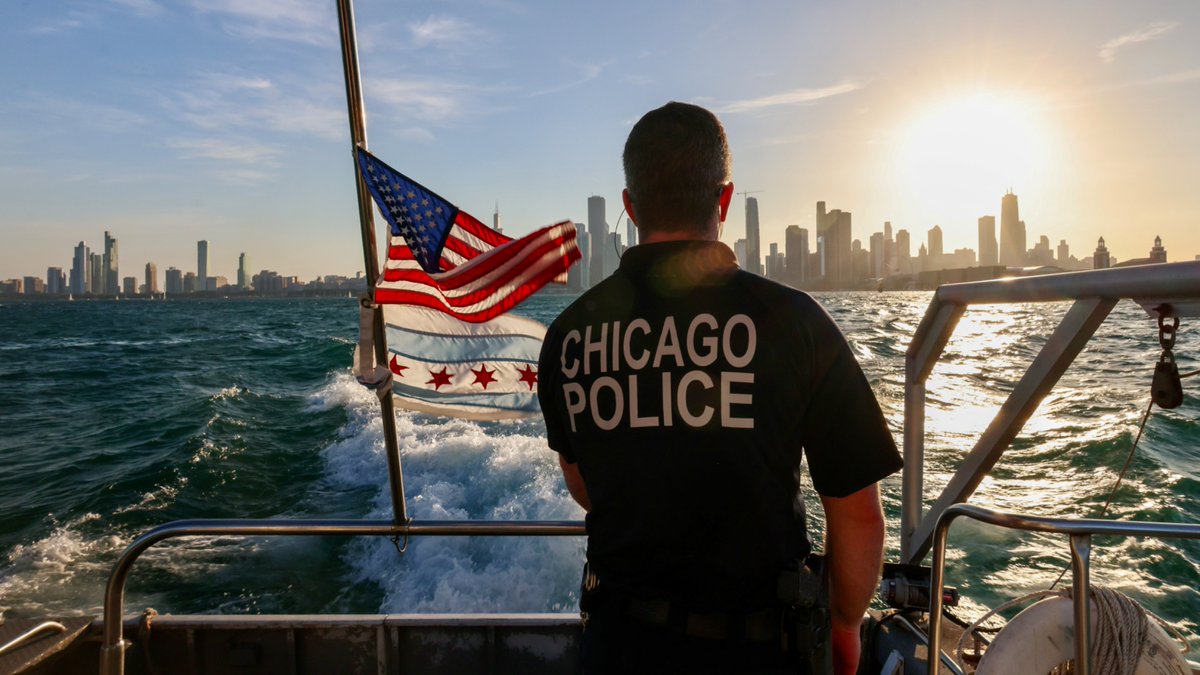 Chicago Police tweet media