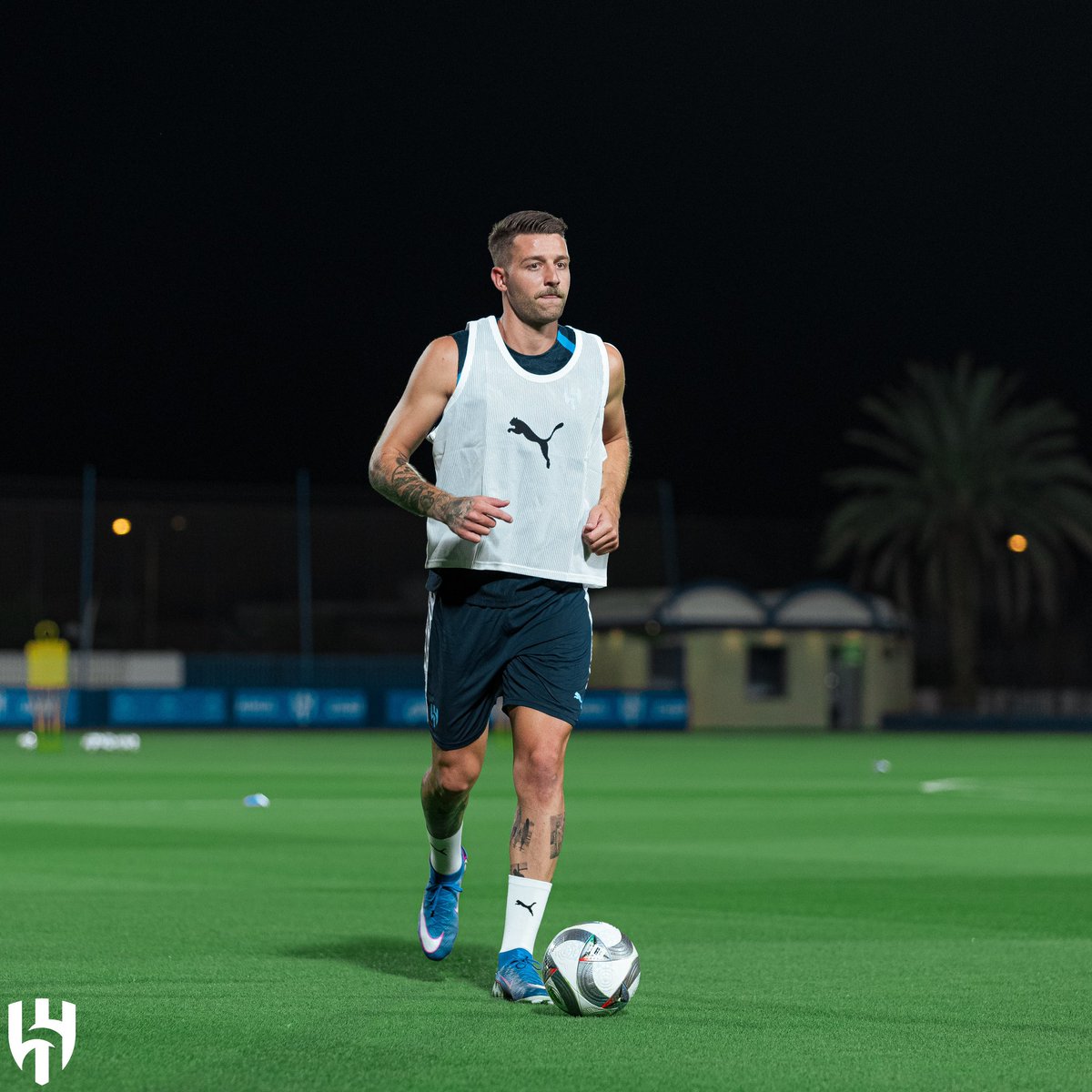 _a1s3's tweet photo. @Alhilal_FC ياهلا باللي وجوده يسر الناظرين 
يوم غيره ، وجوده لا يسر ولا هلا 💙 https://t.co/luAOLjlxDz