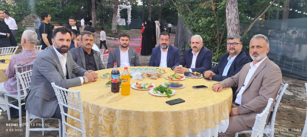 mhparnavutkoy's tweet photo. MHP Arnavutköy İlçe Başkanımız Sn. Cihan Barut @CihanBARUTCCC ve yönetim kurulu üyelerimizle birlikte Güldas Grup Köfteci Kara işletmecisi Hakan Gül'ün oğlunun düğün törenine katılım sağladık.
Genç çiftlerimize mutluluklar dileriz.
@_MHPistanbul_ @rahmancanmhp @CamurMehmet123 https://t.co/bhZGTaWP35