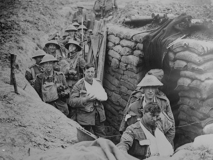 findmypast's tweet photo. Uncover your family's connection to the Battle of the Somme. 

From medals and letters to military records, discover how to trace an ancestor's wartime service.

➡️  https://t.co/jzBTlZfSur https://t.co/HXT9UXryX2
