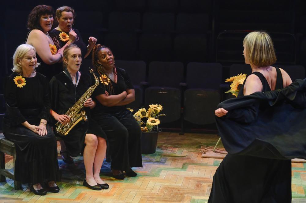 TheYorksTimes's tweet photo. Calendar Girls the musical.
Now touring the North of England.
Full details and our review:
https://t.co/HS6fUEZ5aJ
#calendargirls https://t.co/syL7cq62ez