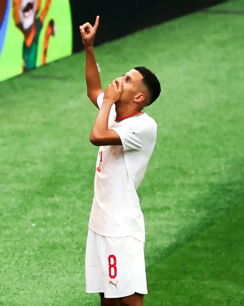 fccertain's tweet photo. 𝗢𝗨𝗡𝗔𝗛𝗜 𝗔𝗚𝗔𝗜𝗡!!! 🇲🇦🔥

Azzedine Ounahi fires in a brilliant strike to double Morocco’s lead. 🤩☄️💥

Canada 0-2 Morocco (82’)

#Morocco #FIFAWorldCup #WC2026 https://t.co/BNLuvahmR0