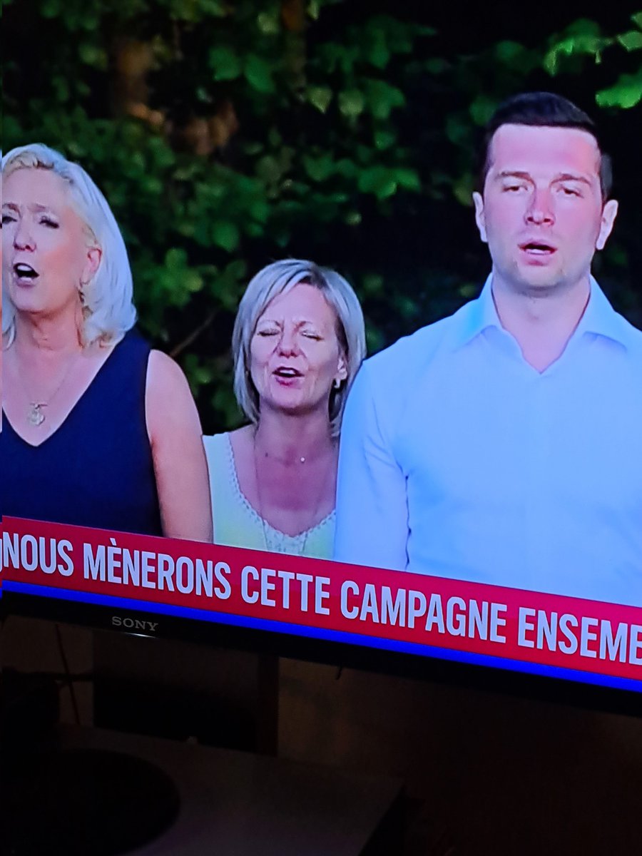 GilbertJeanine1's tweet photo. L'IMPOSTURE L'ARNAQUE https://t.co/4UjLKZnE7B