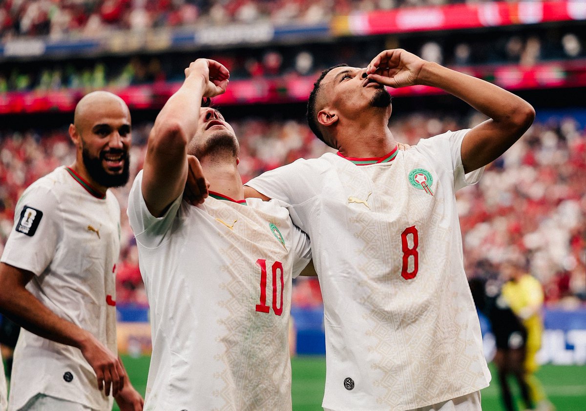 _gjr7's tweet photo. Azzedine Ounahi &amp; Brahim Diaz ☕️
#FIFAWorldCup | #CANMAR https://t.co/mKZwmNvDdM