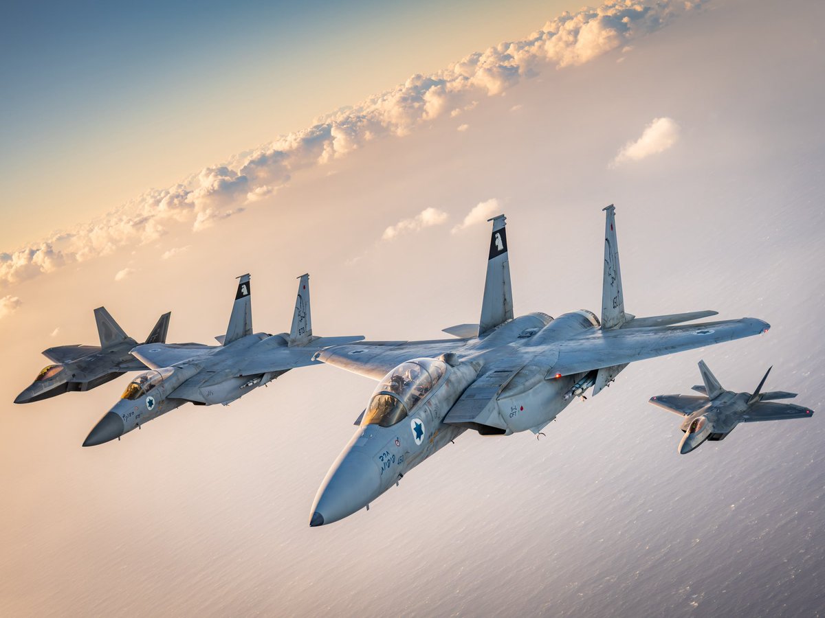 IAFsite's tweet photo. Happy 250th Birthday to the United States, our greatest ally.

May we continue to stand side by side, for a better, safer future for all.

Happy Independence Day 🇺🇸🇮🇱

@USAFCENT https://t.co/ceEPLwX2Mj