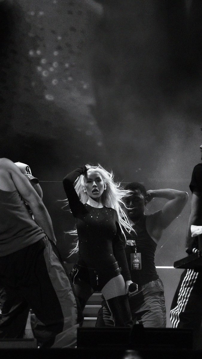 Xtina_Daily tweet picture