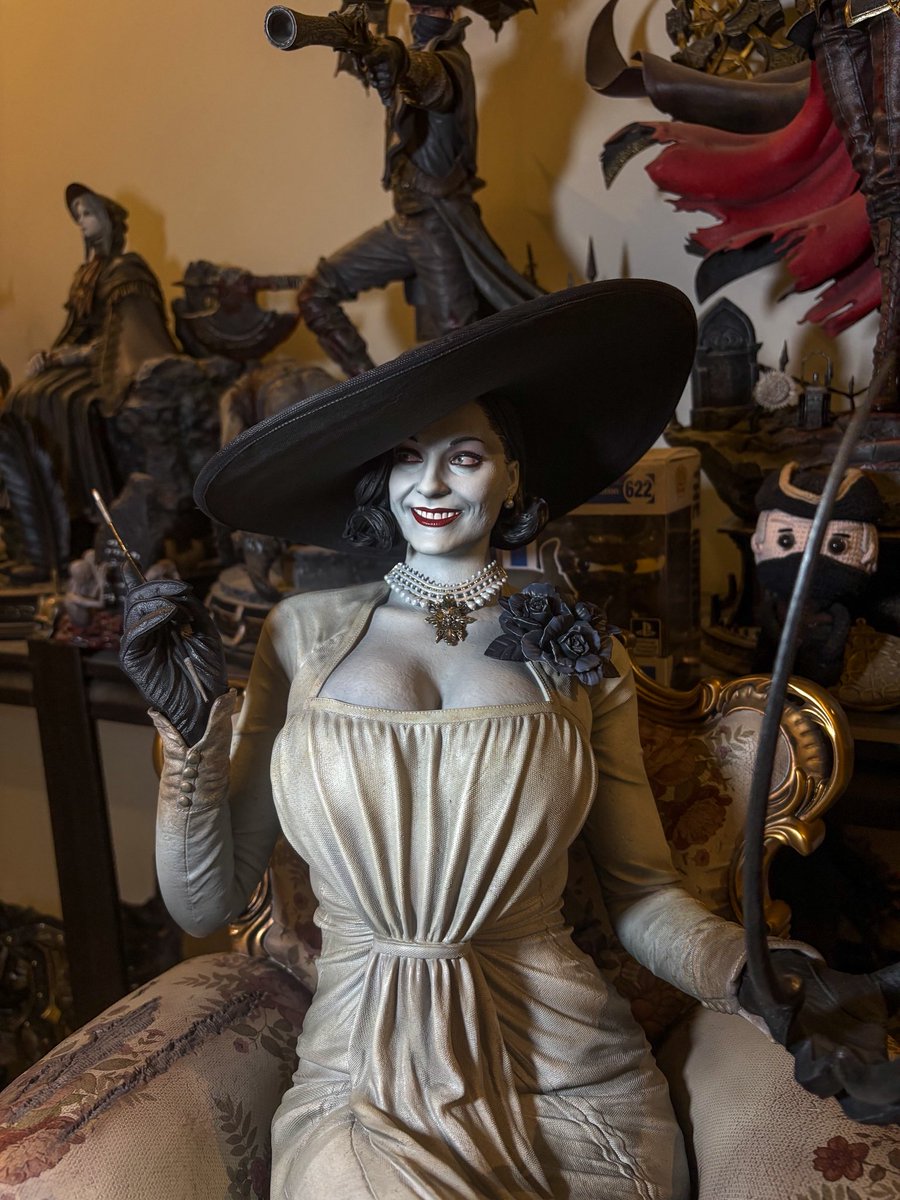 TheLastAccursed's tweet photo. 🧛‍♀️ https://t.co/EuVnR9x7m8