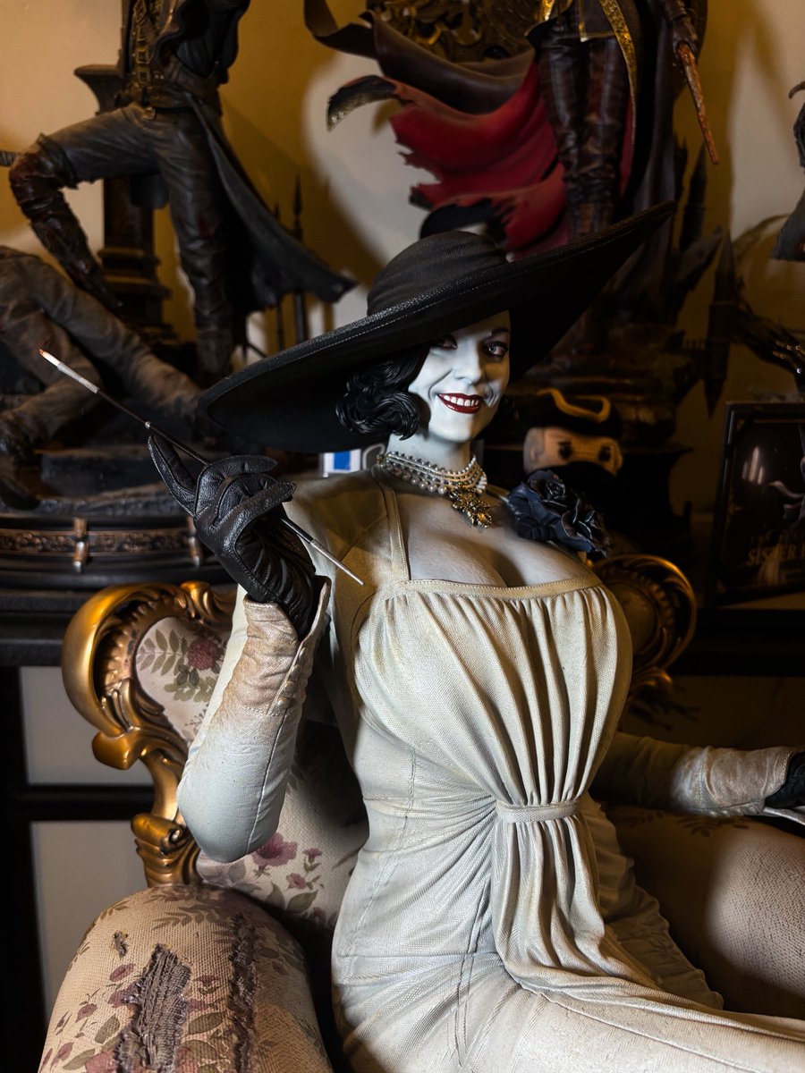 TheLastAccursed's tweet photo. 🧛‍♀️ https://t.co/EuVnR9x7m8