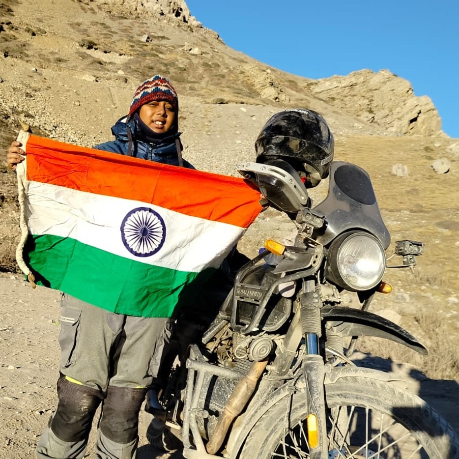 ajayyanmol's tweet photo. झारखंड की शान, साहस और आत्मविश्वास की मिसाल आदरणीय दीदी को जन्मदिन की हार्दिक शुभकामनाएँ। 💐

प्रभु श्रीराम से प्रार्थना है कि आप सदैव स्वस्थ, खुश और सफल रहें तथा इसी तरह झारखंड का नाम पूरे देश में रोशन करती रहें।

जन्मदिन की ढेरों शुभकामनाएँ दीदी! 🎂🎉@BikerGirlkancha https://t.co/guI1jSR2vk