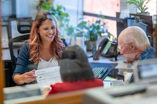Collin_Prince's tweet photo. Canadians nearing retirement are carrying a lot of mortgage debt. In fact, mortgage balances among those aged 55 to 64 rose 6 per cent year over year in 2025, according to Statistics Canada. But is that necessarily a bad thing? https://t.co/nln7N40vBl https://t.co/odDwoshnxc