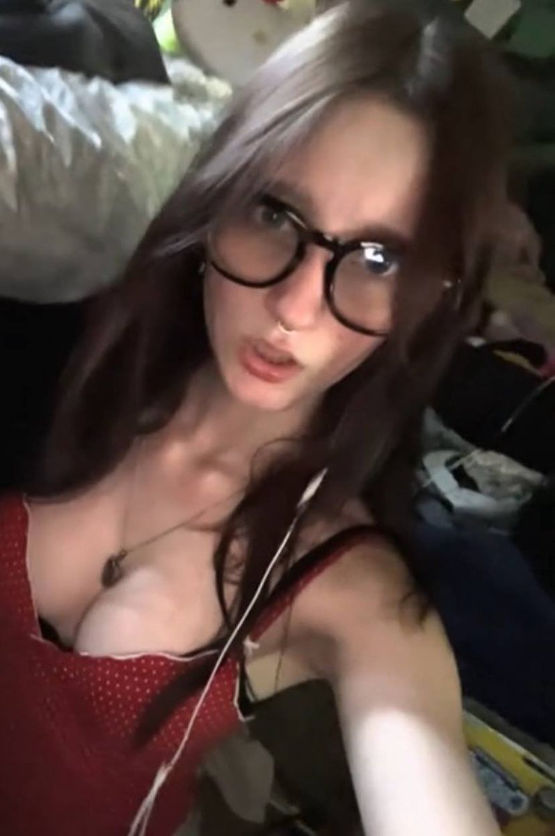PeterJenkilh's tweet photo. Hot irl slut https://t.co/DidSDEuYNN