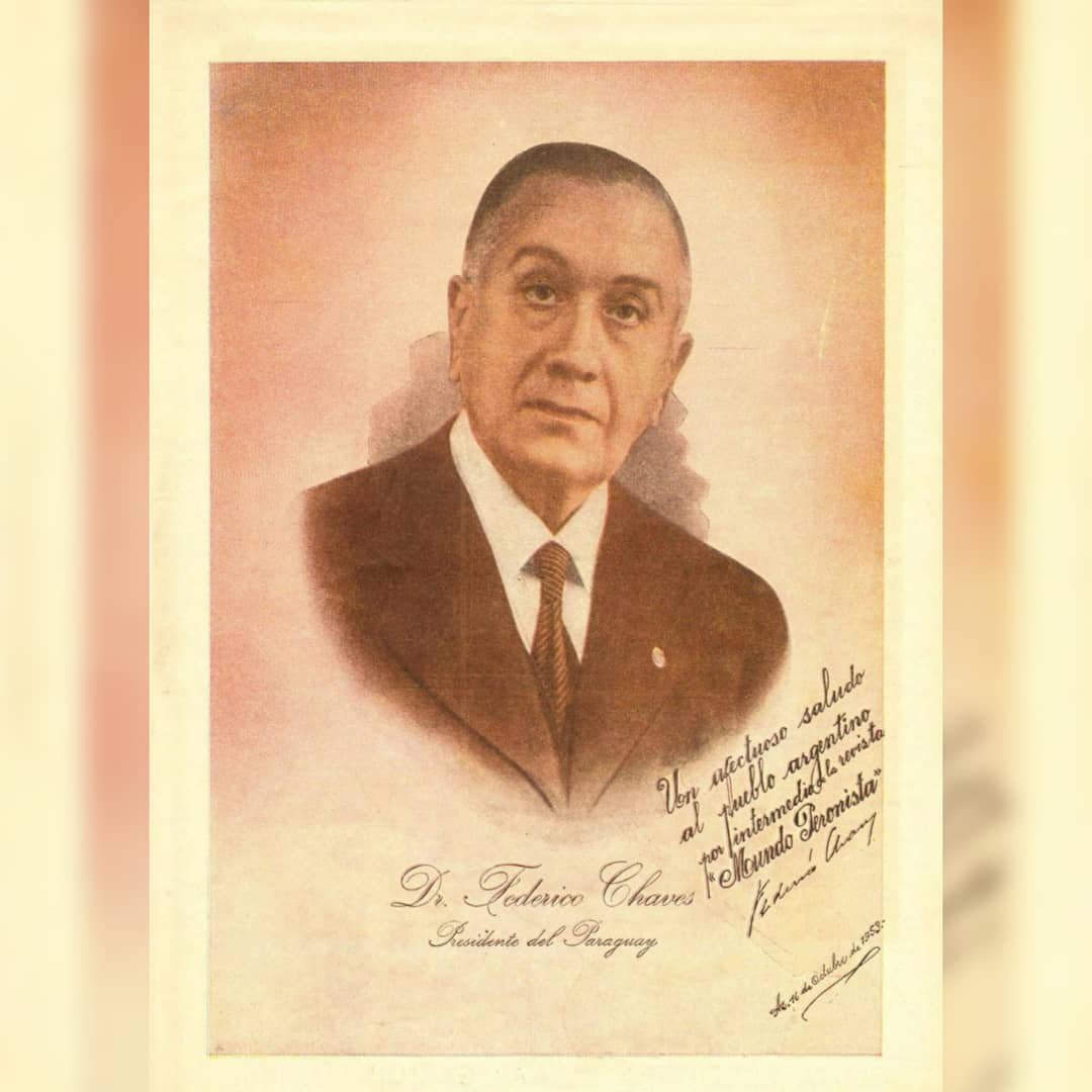 gaunadiego2001's tweet photo. Juan D Perón pronuncia ante las masas trabajadoras el decálogo de la Hermandad Argentino-Paraguaya.
🇦🇷🇵🇾 https://t.co/aW28wrjiAm