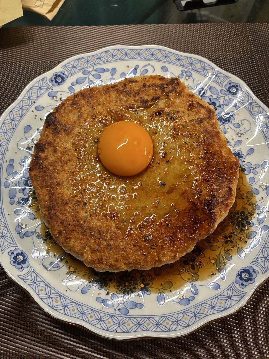 tyler8008's tweet photo. 鳥つくねハンバーグ！
美味しかったが食後すぐ寝落ちした https://t.co/PcUmsMR0Qp