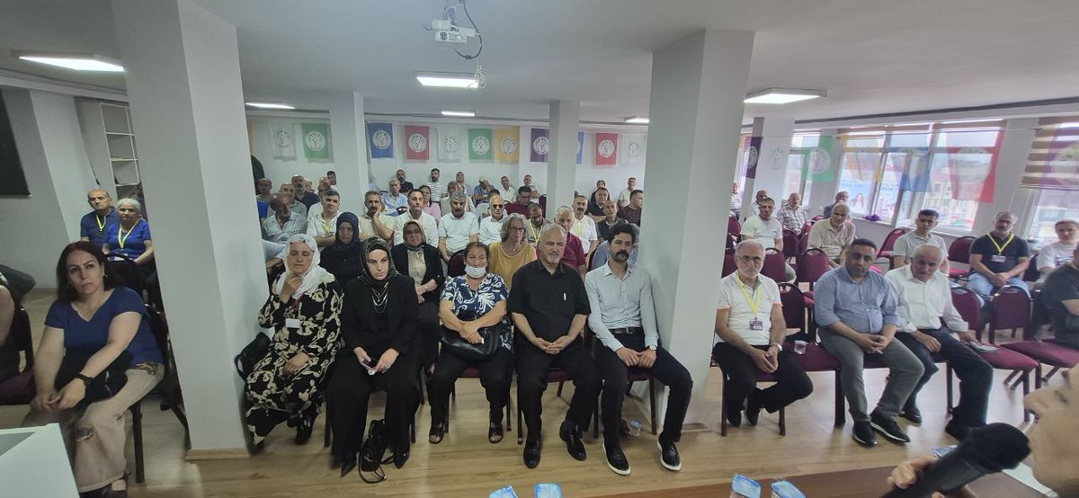 dempartistanbul's tweet photo. İl Eş Başkanımız Çınar Altan'ın katılımıyla Ümraniye İlçe Örgütümüzün 2. Olağan Kongresini gerçekleştirdik. Görevi devreden yönetime emeklerinden dolayı teşekkür ediyor, görevi devralan yeni yönetimimize başarılar diliyoruz.

Demokratik toplumun inşası, onurlu barışın kalıcılaşması ve özgür yaşam mücadelesinin büyütülmesi hedefiyle; halklarımızla birlikte eşit, özgür ve demokratik bir gelecek için mücadelemizi kararlılıkla sürdüreceğiz.
