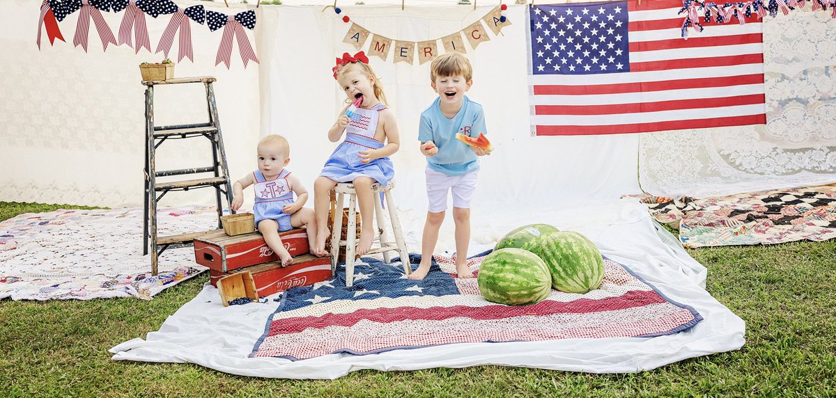 nestarfoster's tweet photo. Happy 250th birthday USA from my all American grandbabies and family!  🇺🇸❤️🤍💙 https://t.co/JXzNY5qhY1