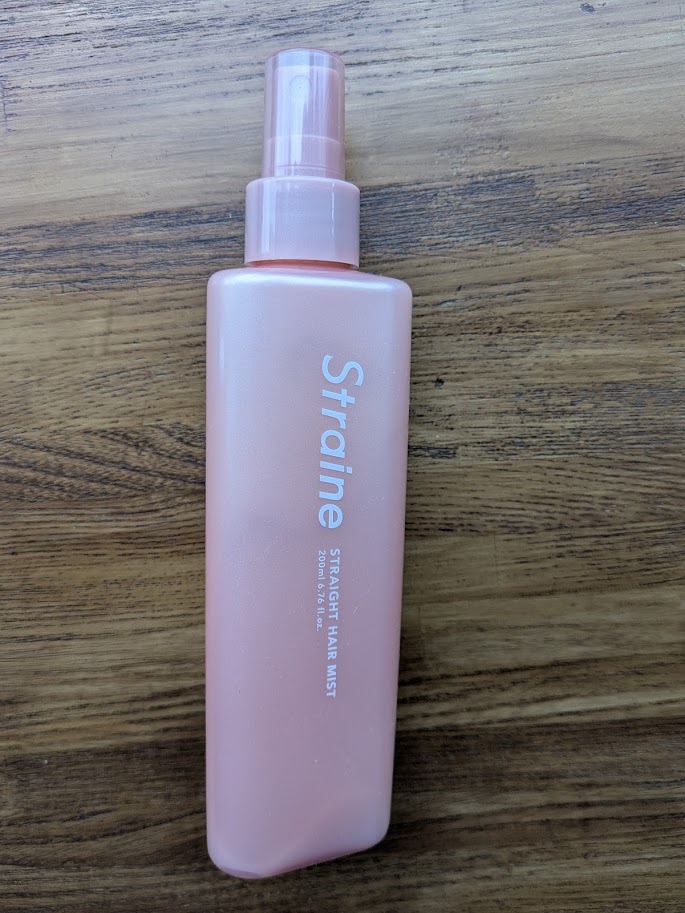 einbahnstrasse8's tweet photo. Straineから商品提供を頂きました。

商品名：ストレートヘアミスト
容量：200mL

【商品特徴】
・ヘアミルクをミスト化すること（＝ミルクミスト）で、髪全体になじませやすく、重くなりがちなミルクがサラッとした質感に！ https://t.co/pLGIjy7uoL
