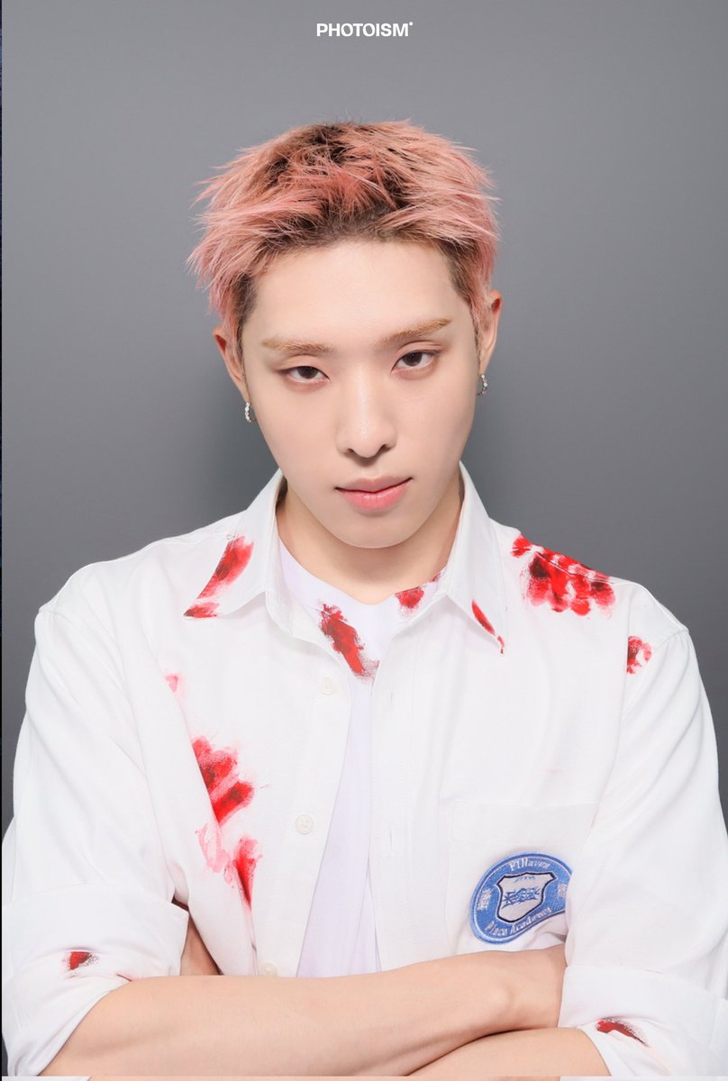 kyotherine's tweet photo. kyotherine (horror ver) 🧟‍♂️❤️🧟‍♀️
#P1Harmony #피원하모니 #P1HarmonyX포토이즘 #KEEHO https://t.co/XZ78OBsfRv