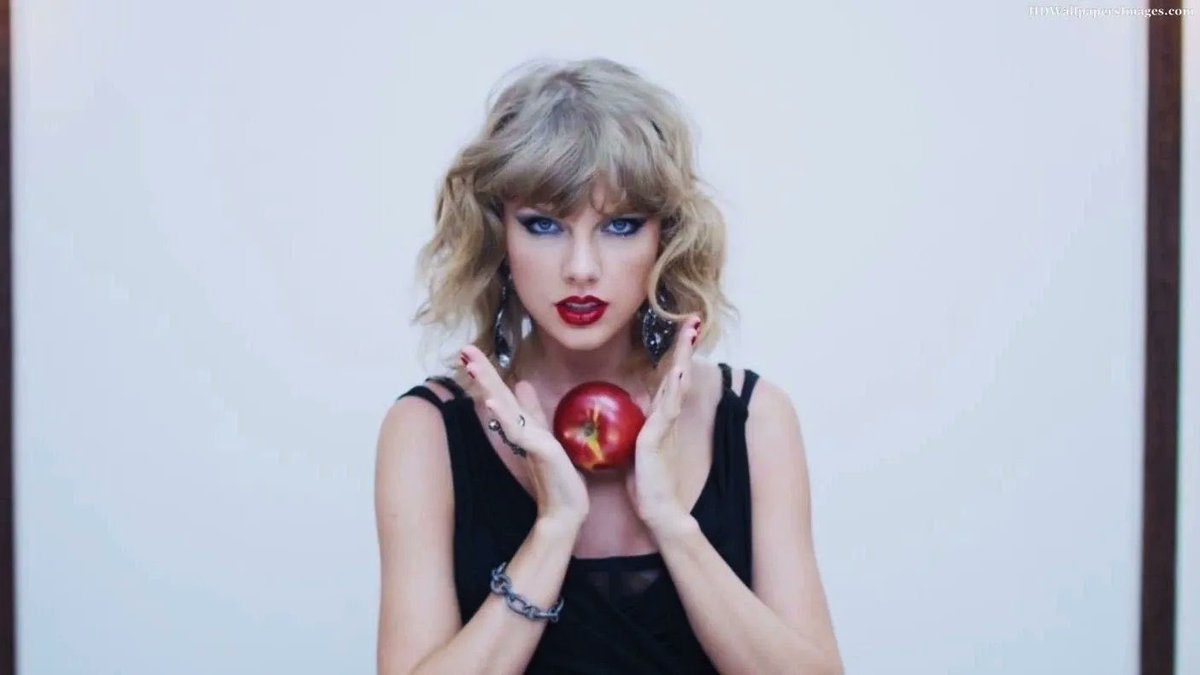 PopCrave's tweet photo. “Blank Space” by Taylor Swift re-enters the global Spotify chart at #199 with 1.232 million streams. https://t.co/jBCOrNEpbh