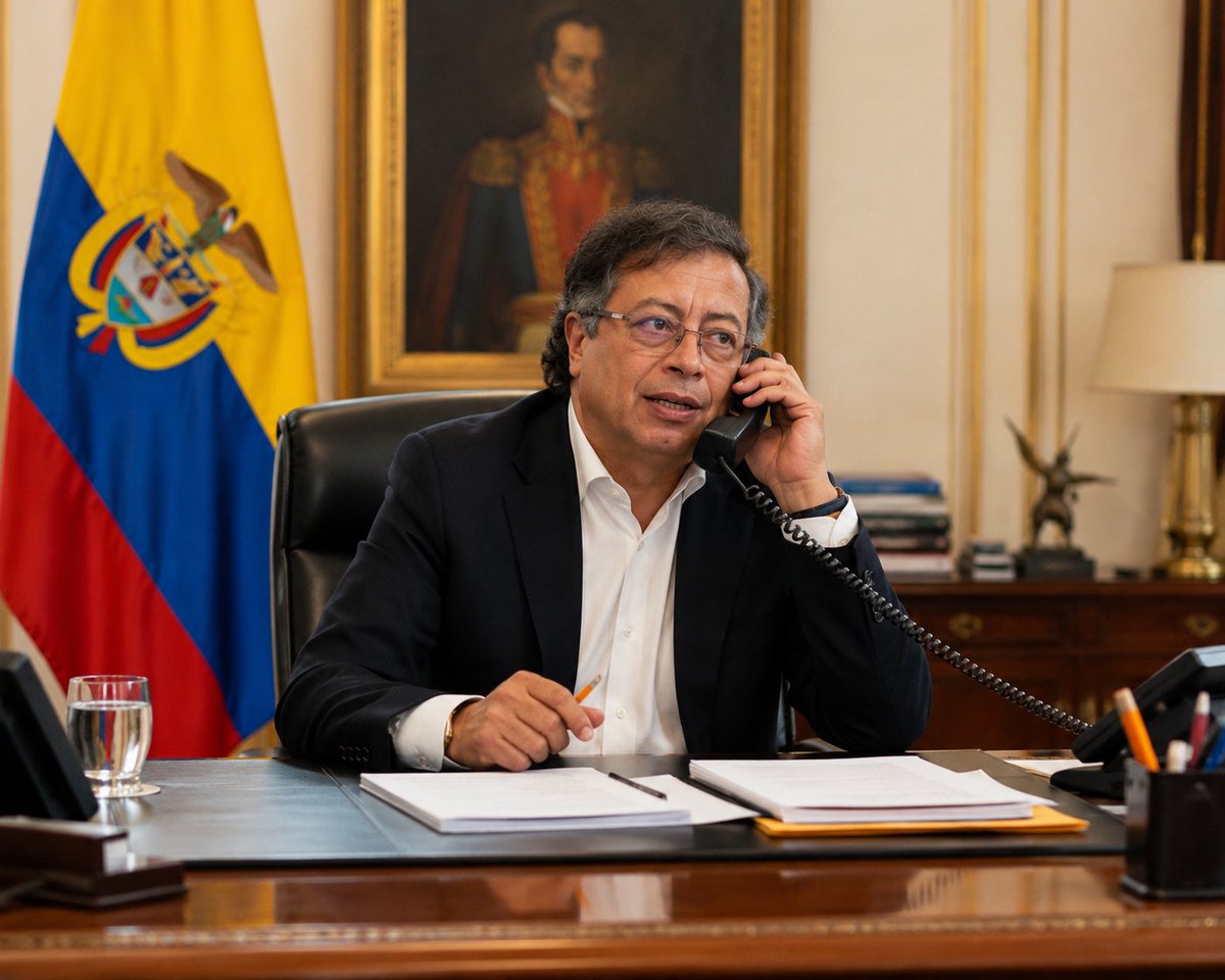 jarquin_norman's tweet photo. #Estados_Unidos 🇺🇸
#Colombia
#Italia 
Gustavo Petro en la agonía de su inmunidad Presidencial voló a Italia para ir al Vaticano a suplicar al Papa León XIV intervenga ante una inminente extradición a los Estados Unidos 🇺🇸 para un proceso judicial, el hombre que un día se autoproclamó un jaguar, podría ser reducido a un minigato 🐱 en una Corte Federal de los Estados Unidos 🇺🇸 

Después de haberse confesado en el Vaticano, Petro llamó a su Papá el Presidente 45-47 Donald J. Trump para pedirle cacao, Petro se declaró un imperialista en secreto 🤣🤣🤣🤣 

Petro manifestó que Trump le atendió la llamada "amablemente" como de costumbre, como si fue a mí que me cancelaron la visa y me sancionaron por vínculos con el narcotrafico, Petro aseguró también que el Presidente de los Estados Unidos 🇺🇸 le prometió hacer todo lo posible para levantar las sanciones y sacar su nombre de la lista OFAC. 

Mientras todo eso 👆 sucedió el tiempo corre Abelardo De La Espriella ya prepara su llegada a la Casa de Nariño de Nariño el 7 de agosto, ese 7 de agosto después que Petro ya no sea Presidente será un camino oscuro en el que ya no podrá caminar 🚶‍♂️ por si solo.

Petro no puede tomar un vuelo internacional, el como Gustavo Petro es un cadáver civil, solo puede ser transportado a los Estados Unidos 🇺🇸 por agentes de la DEA ese día la izquierda terrorista en Colombia vivirá el Apocalípsis. @EntrelineasNoOf @CarinesMoncada @Nicapublican