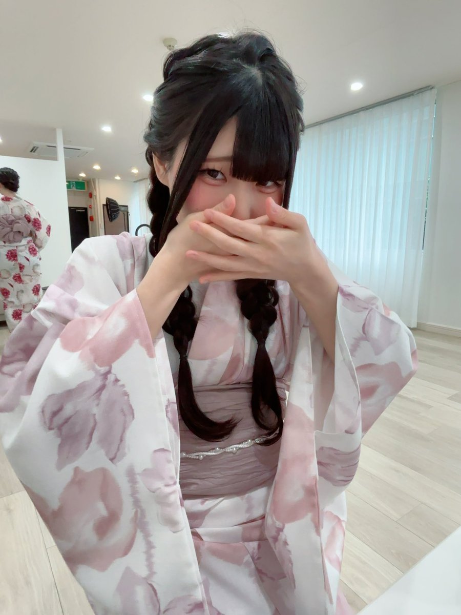 Runa0816_'s tweet photo. 食べてるりゅぐちゃん！めっちゃ可愛い、マジでずっと癒されたぁ…食べてるりゅぐちゃん可愛すぎました…w
#城宮りゅぐ https://t.co/zuGb29dufR