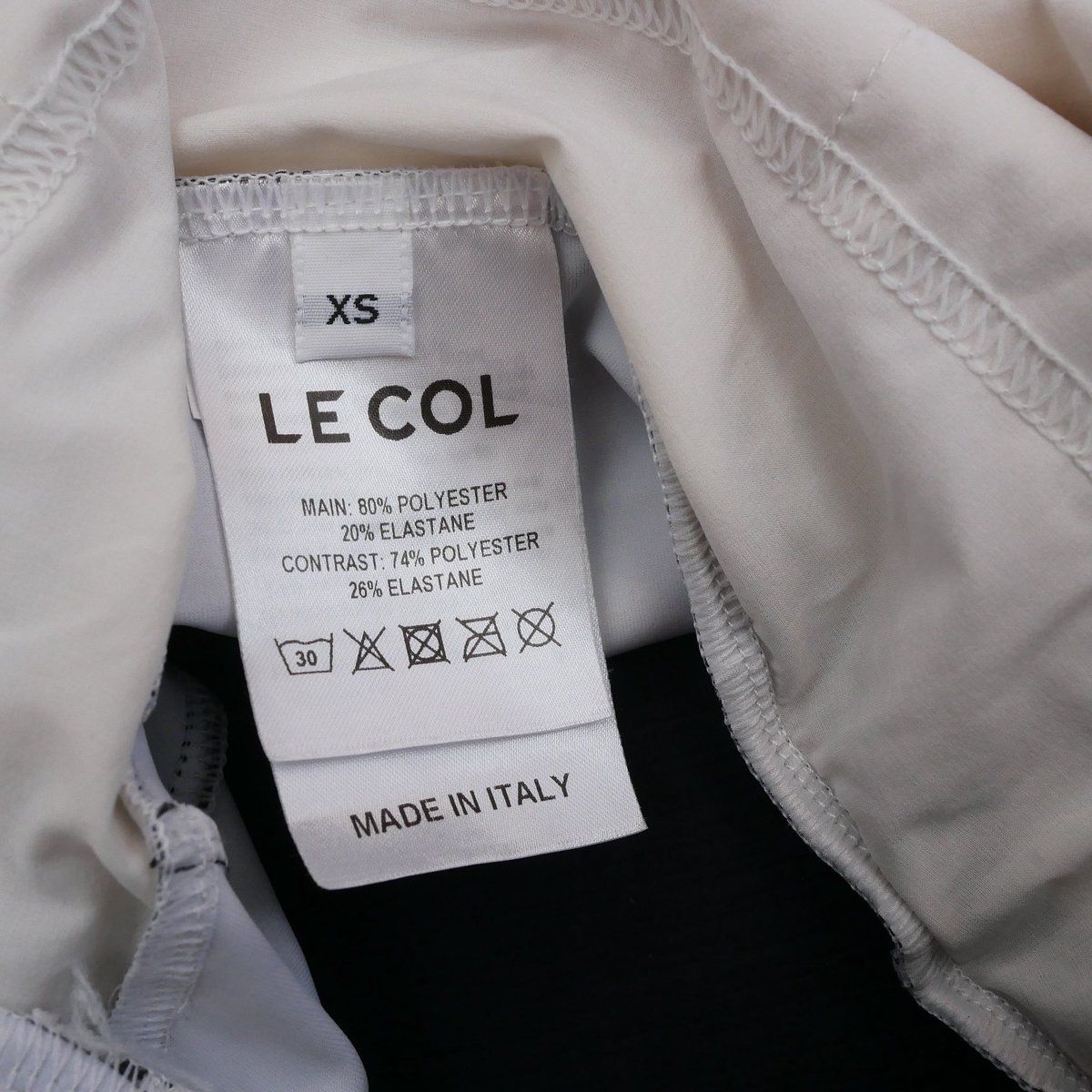 Cyclisme11's tweet photo. プロチーム支給品販売

ボーラハンスグローエ
ドイツナショナルチャンピオン仕様
ロードスーツ
Lecol製 美品 サイズXS (国内SM相当)
DM価格 32,000円

メルカリにも出品致しました
https://t.co/MJkFZoqDvV

 #ロードバイク物販 #jspocycle #ツールドフランス #選手支給品 #シクロクロス #マチュー #ワウト #ポガチャル #ヴィンゲゴー #レムコ #ツールドフランス #ジロデイタリア