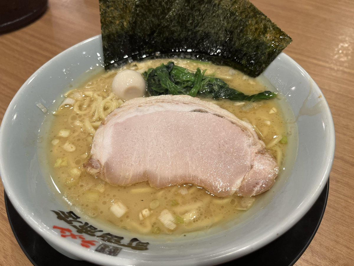 39radaRs's tweet photo. 友達の車で帰るでぇ https://t.co/9nooNfVRwx