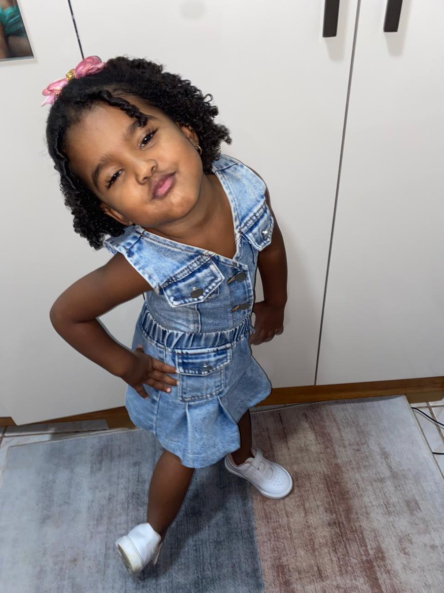 Millena17117516's tweet photo. Minha preta preciosa 💝 https://t.co/7liS9TvkcQ
