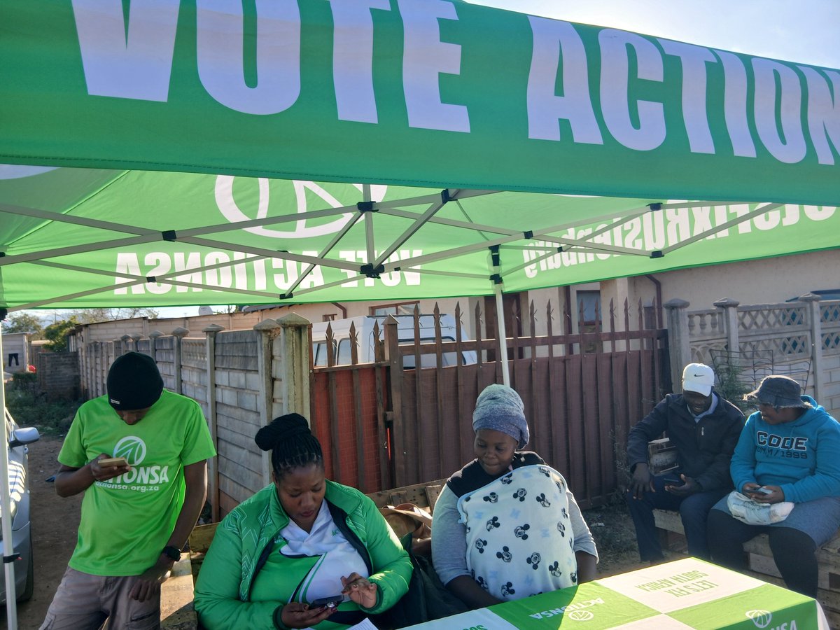 BoituPercy's tweet photo. Visibility campaign ward 22 sunrise Park Rustenburg
#ActionSA
#BojanalaWest https://t.co/xlRrAulMcL