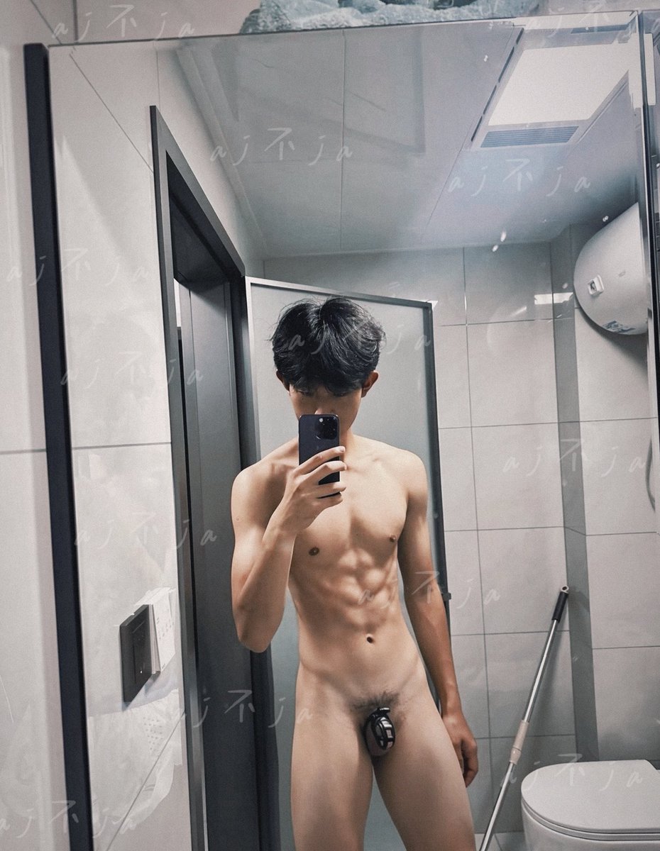 AjbuJa's tweet photo. 开启🈲欲模式，以后不打飞机了
#反差 #锁 #体育生 https://t.co/tUlRcJyDDB