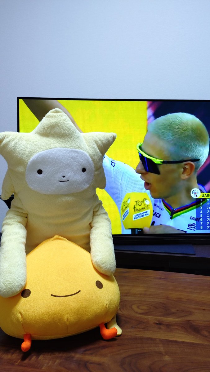 totsuo999's tweet photo. 「ぽかー✨カレーマン！」
だいちゃんに新しいお友達、シナダのman-jyuをプレゼント☺️
「なまえは、ぽかちゃる！」
なるほど、黄色が似合う男、タディ・ポガチャルをオマージュしてるのね👍
いよいよツール・ド・フランス開幕！
今年も楽しく観戦します！
🚵🚴🚵‍♀️🚴‍♀️🚵‍♂️🇫🇷
#jspocycle #tdf2026 https://t.co/B5HsE9pzMS