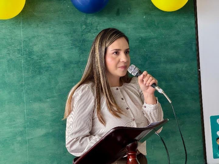 RecUNIMINUTOCB's tweet photo. Hoy escribimos una nueva historia en Boyacá. Bienvenidos nuestros estudiantes de Sogamoso, Sutatenza y Samacá; ustedes son la semilla del futuro.
​Gracias al equipo cuya gestión hace posible llevar educación de calidad al territorio. Crecemos con propósito. https://t.co/hrXlYrVMGs